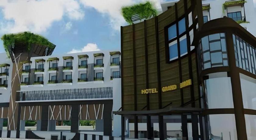Hotel Grand Baron Taiping Extérieur photo