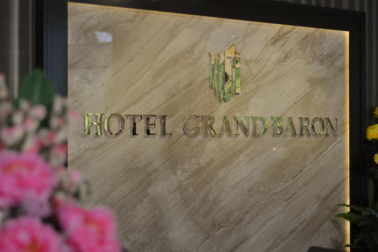 Hotel Grand Baron Taiping Extérieur photo